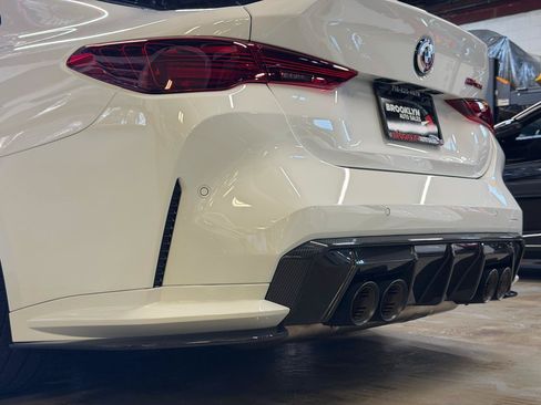 Used 2023 BMW M4 CSL RWD image 21