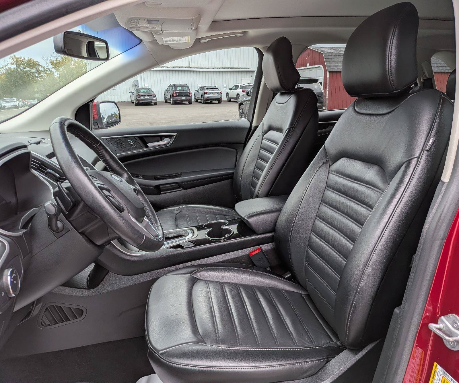 Used 2017 Ford Edge SEL w/ Equipment Group 201A AWD/4WD image 11