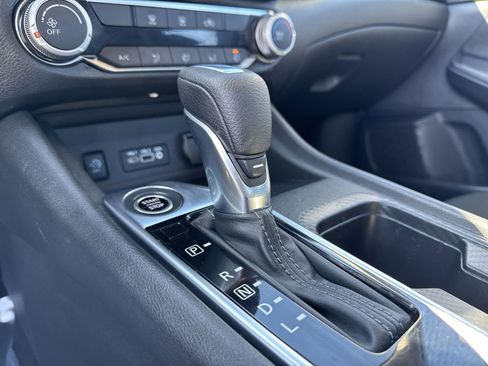 Used 2024 Nissan Sentra SV image 24