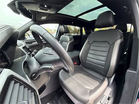 Used 2021 Volkswagen Atlas Cross Sport SEL Premium image 24