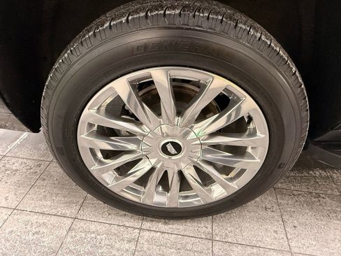 Used 2023 Cadillac Escalade Premium Luxury image 53