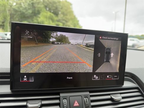 Used 2021 Audi Q5 Prestige w/ Prestige Package image 27