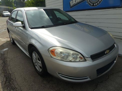 Used 2011 Chevrolet Impala LS FWD image 31