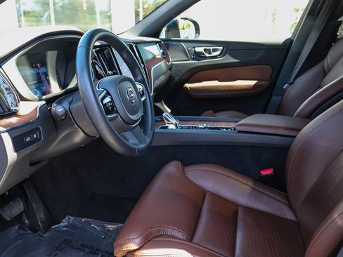 Used 2024 Volvo XC60 T8 Ultimate w/ Protection Package Premier AWD/4WD image 20