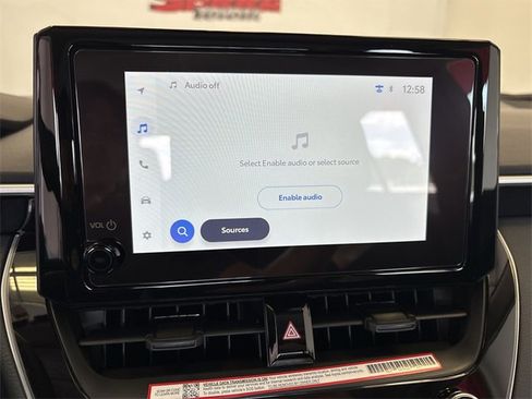 Used 2025 Toyota Corolla LE image 19