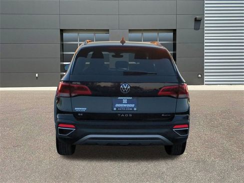 Used 2023 Volkswagen Taos SE image 6