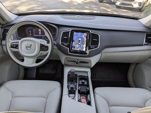 Certified 2024 Volvo XC90 T8 Plus w/ Protection Package Premier image 16