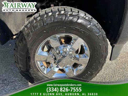 Used 2017 GMC Sierra 2500 SLT w/ All Terrain HD Package image 33