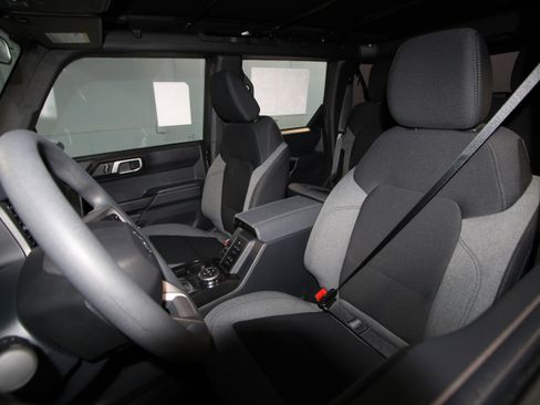 New 2025 Ford Bronco Base w/ Sasquatch Package image 3