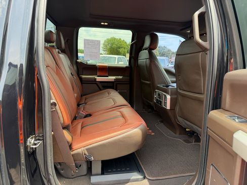 Used 2020 Ford F250 King Ranch w/ King Ranch Ultimate Package AWD/4WD image 12
