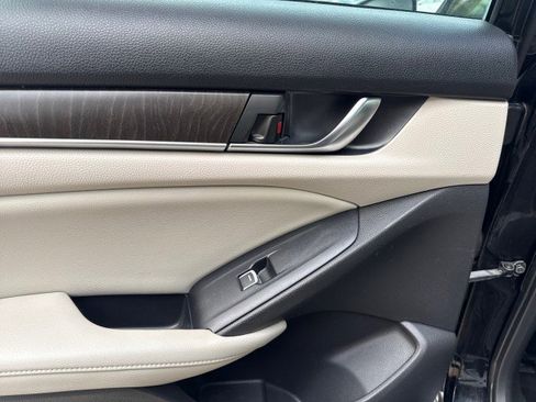 Used 2018 Honda Accord EX-L image 36