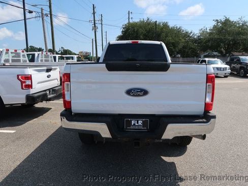 Used 2019 Ford F250 XL w/ Power Equipment Group AWD/4WD image 4