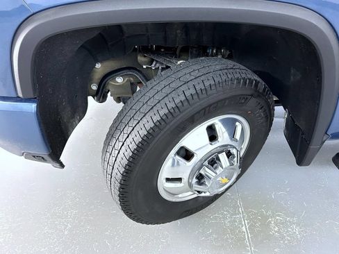 Certified 2026 Chevrolet Silverado 3500 High Country w/ Technology Package AWD/4WD image 25