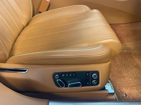 Used 2015 Bentley Flying Spur V8 AWD/4WD image 11