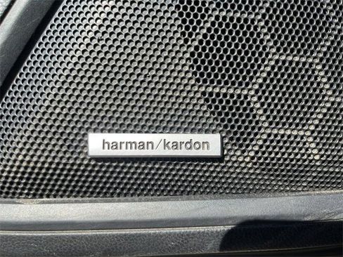 Used 2022 Subaru Outback Touring image 17