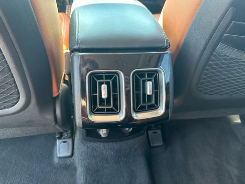 Used 2021 Kia Sorento SX Prestige image 11