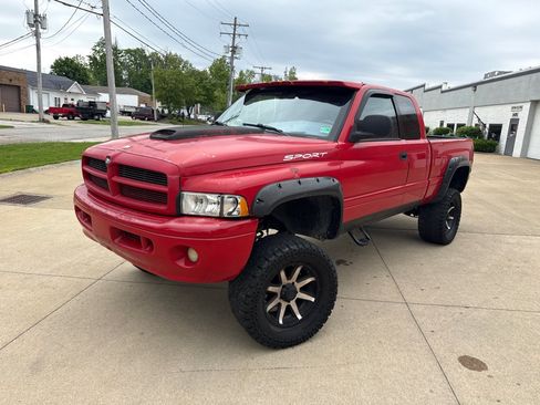 Used 2000 Dodge Ram 1500 Truck 4x4 Quad Cab image 1