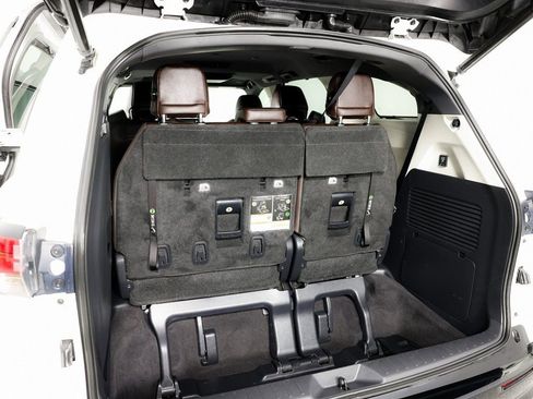 Used 2021 Toyota Sienna Platinum image 20