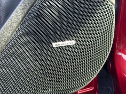 Used 2021 Subaru Forester Touring image 21