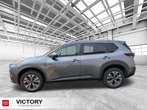 Used 2023 Nissan Rogue SV FWD image 6