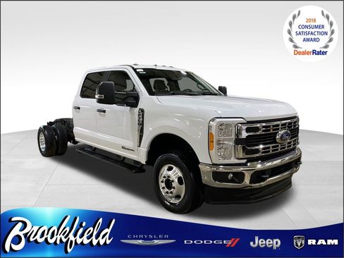 Used 2023 Ford F350 XL w/ XL Chrome Package image 1
