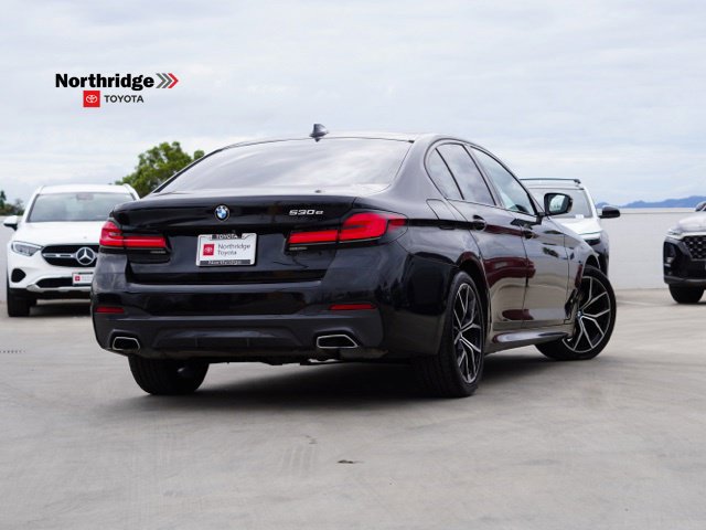 Used 2021 BMW 530e w/ M Sport Package RWD image 6