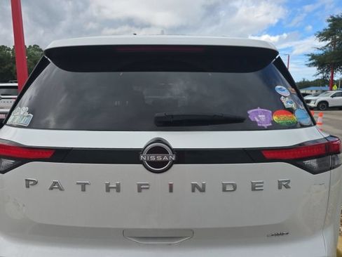 Certified 2025 Nissan Pathfinder SV AWD/4WD image 5