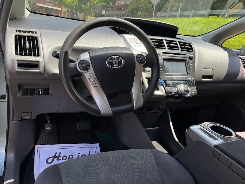 Used 2013 Toyota Prius V Three FWD image 10