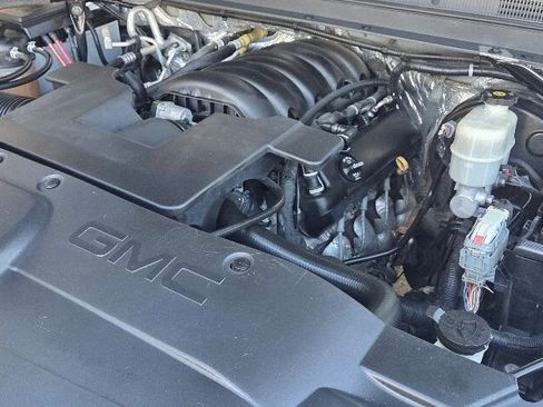 Used 2018 GMC Yukon XL Denali RWD image 40