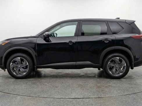 Used 2025 Nissan Rogue SV image 5