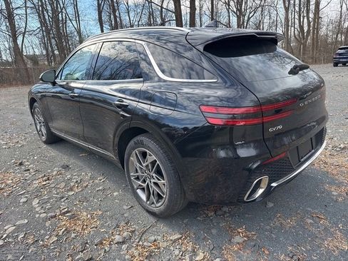 Used 2023 Genesis GV70 2.5T w/ Select Package image 4