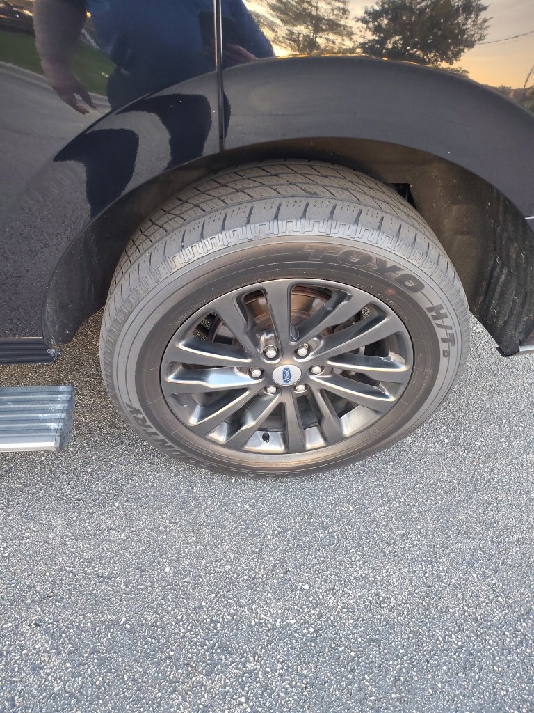 Used 2019 Ford Expedition Limited AWD/4WD image 12