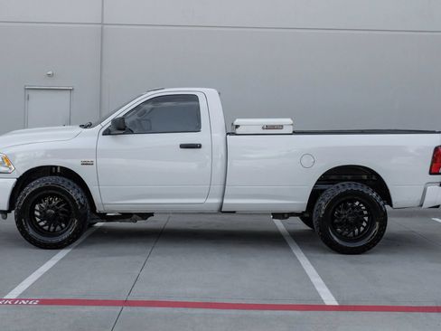 Used 2017 RAM 2500 Tradesman w/ Power & Remote Entry Group RWD image 6