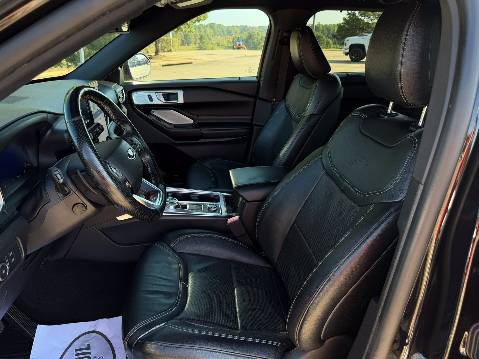Used 2020 Ford Explorer ST w/ Premium Technology Package AWD/4WD image 10