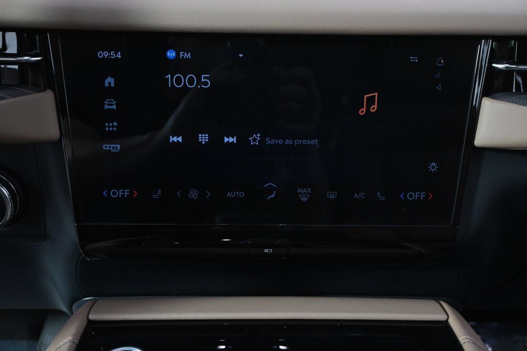 New 2027 Lincoln Navigator Black Label AWD/4WD image 28