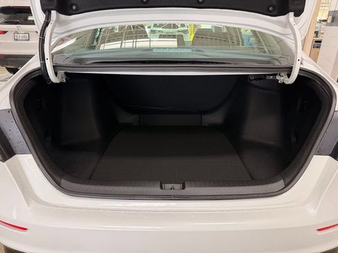 Used 2026 Honda Accord LX image 12