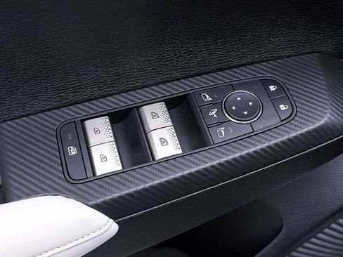 New 2026 Mitsubishi Outlander SEL image 8