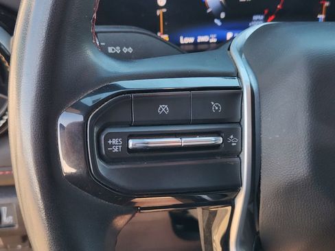 Used 2023 Chevrolet Colorado Z71 w/ Z71 Convenience Package 2 image 32