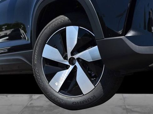New 2026 Volkswagen Taos S AWD/4WD image 3