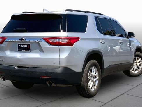 Used 2021 Chevrolet Traverse LT FWD image 12