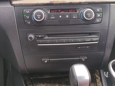 Used 2009 BMW 135i Coupe image 15