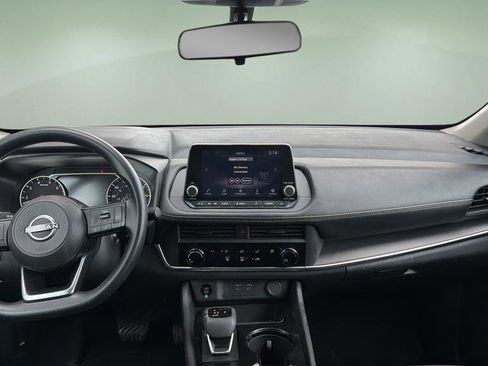 Used 2024 Nissan Rogue S FWD image 7
