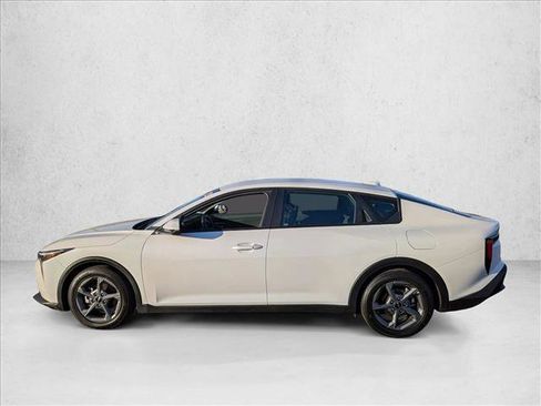 Used 2025 Kia K4 FWD image 9