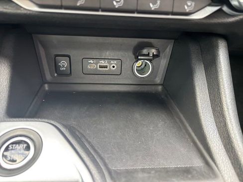 Used 2024 Nissan Sentra SV FWD image 28