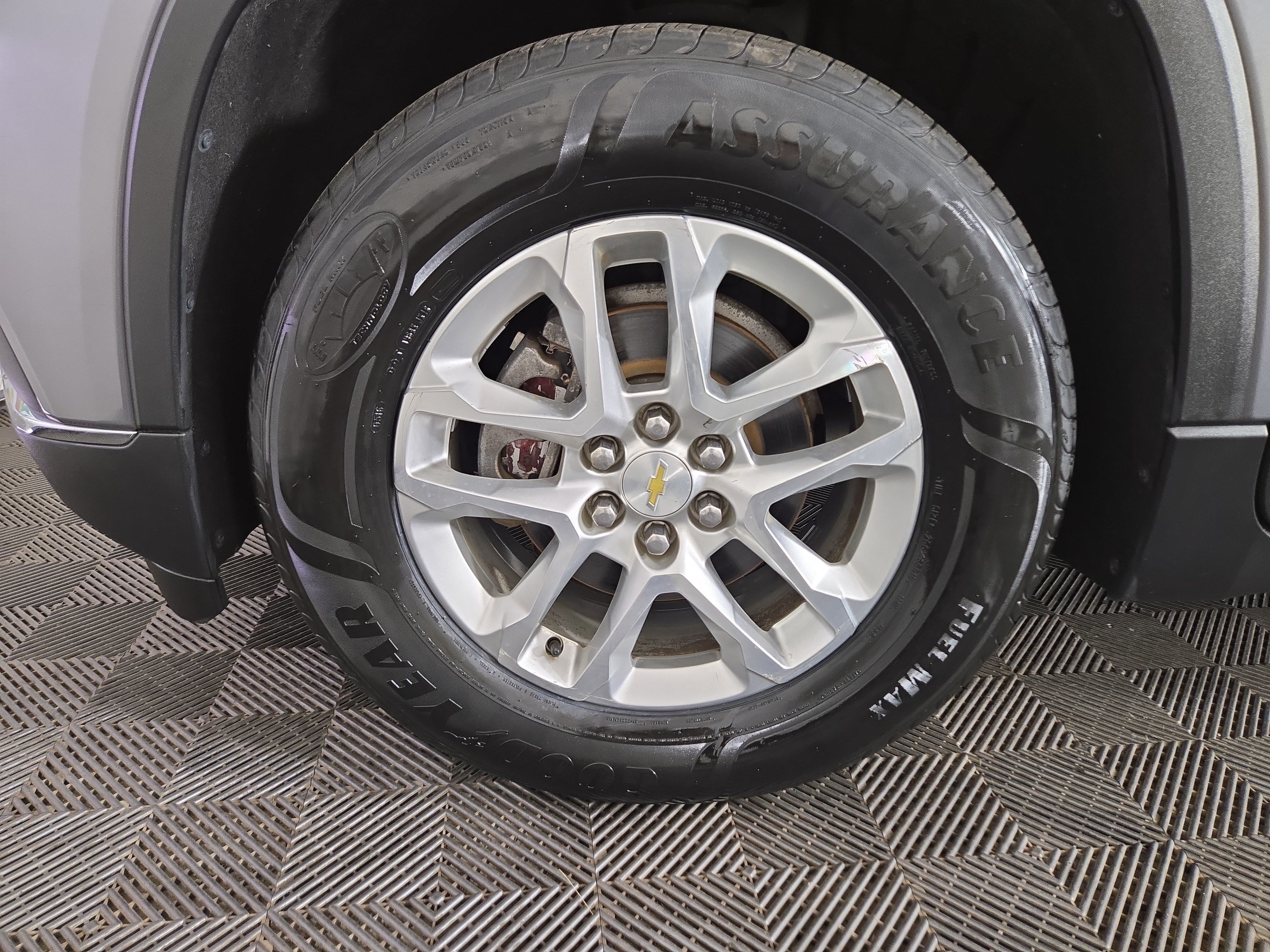 Used 2018 Chevrolet Traverse LT FWD image 33