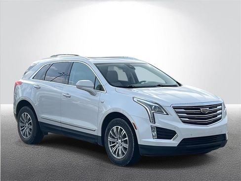 Used 2018 Cadillac XT5 Luxury w/ Driver Awareness Package image 7
