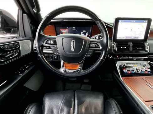 Used 2018 Lincoln Navigator Reserve w/ Technology Package image 7