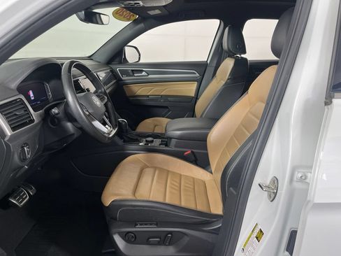 Used 2020 Volkswagen Atlas Cross Sport SEL Premium R-Line AWD/4WD image 25