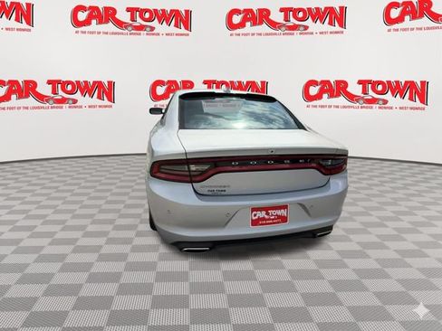 Used 2023 Dodge Charger SXT RWD image 7