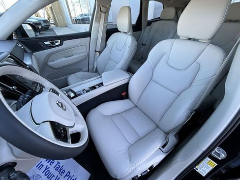 Certified 2025 Volvo XC60 T8 Core w/ Protection Package Premier image 11
